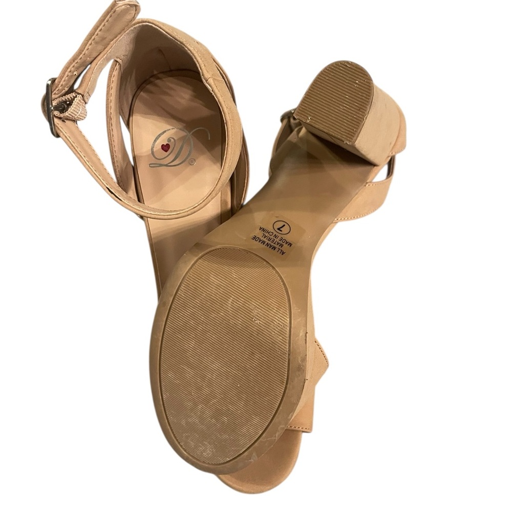 Chic Nude Ankle Strap Heels - Picture 3 of 3